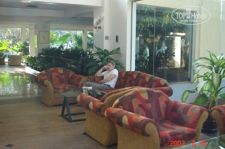 New photos from tourists Mandara Rosen