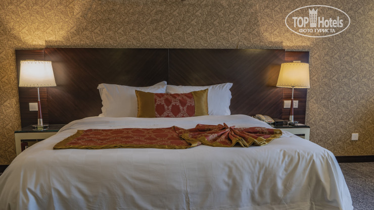 Hotelier's photos Lijiang Waterfall Hotel 5*
