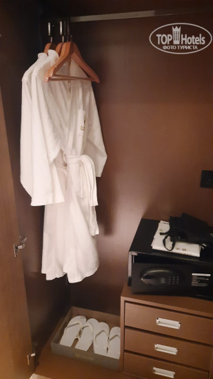 Hotelier's photos DongHu Resort Hotel 4*