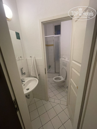 New photos from tourists Amelie Berlin Hotel 3*