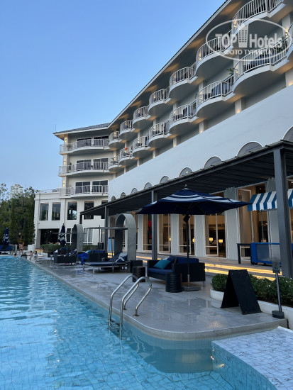 Hotel photo Cross Pattaya Pratamnak 5*