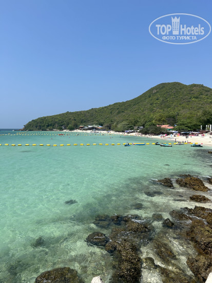 New photos from tourists Cross Pattaya Pratamnak 5*