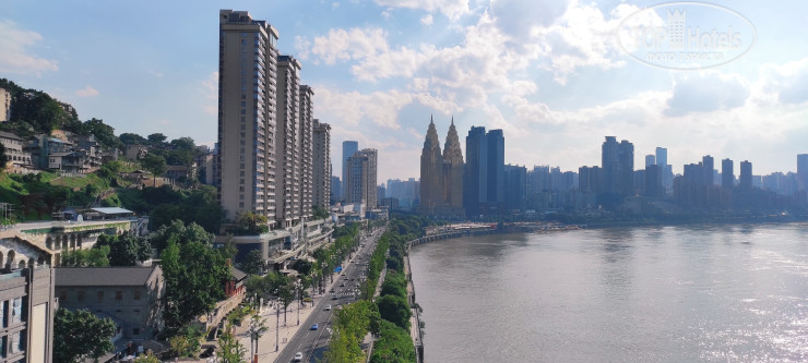 Фотографии отеля  Hampton by Hilton Jiefangbei Hongyadong River View 4*