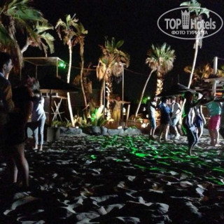 Photos La Plaja The Original Cucaracha