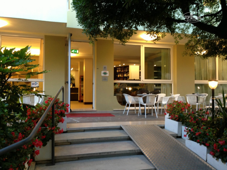 Hotel photo Oceanic 3*