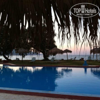 Photos Colimbari Beach