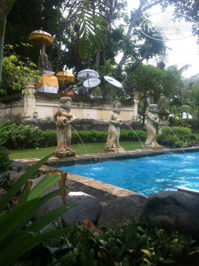 Photos The Sari Beach