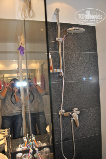 Hotel photo Motel One Berlin-Hauptbahnhof 3*