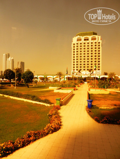 Hotel photo Holiday International 4*