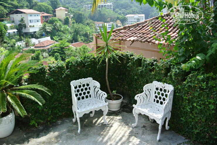 New photos from tourists La Maison